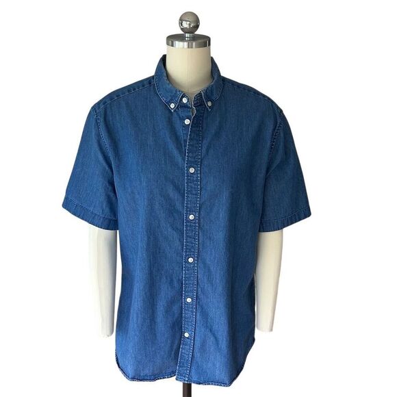 H&M Tops - H&M Men's Blue Denim Short Sleeve Button-Down Shirt Size M Casual